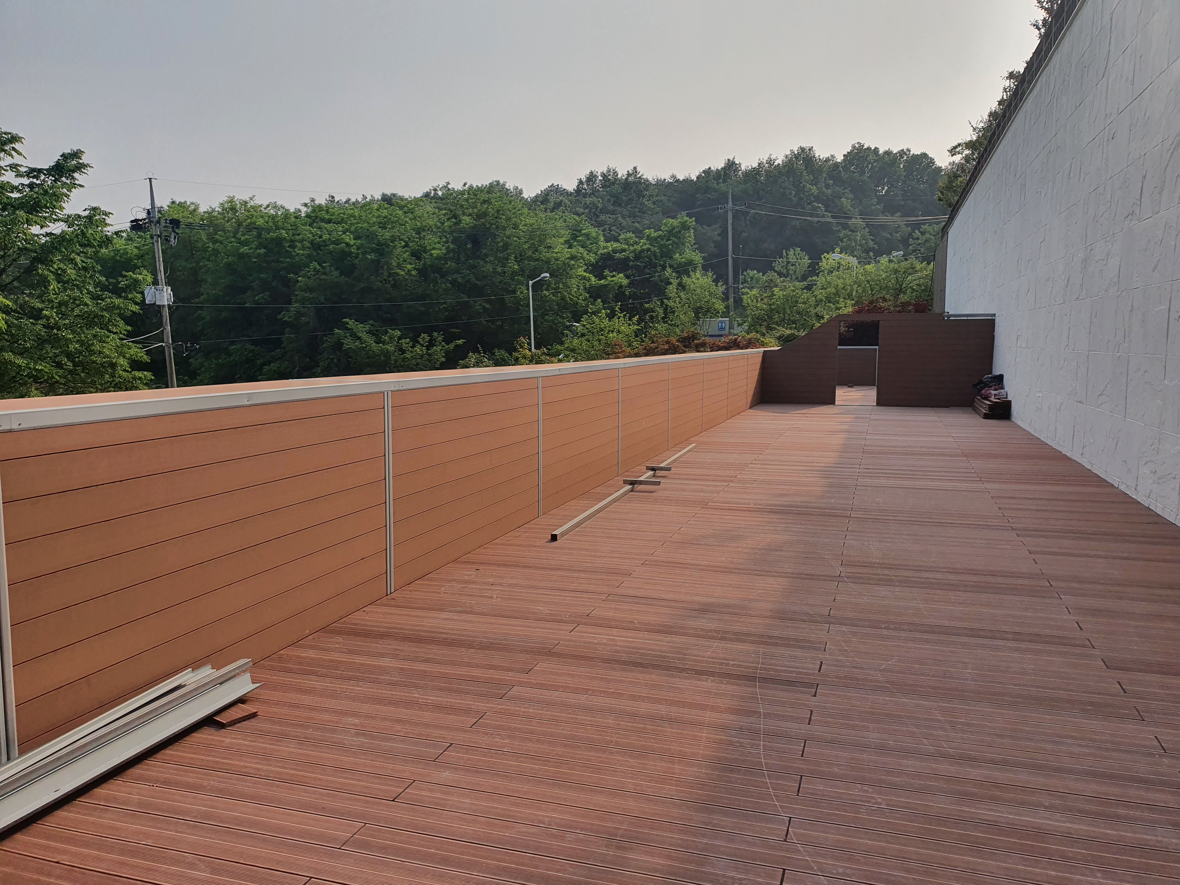 합성데크(월) 20x140x2400.jpg