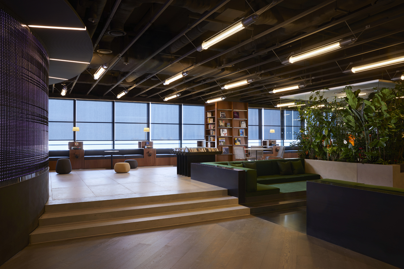 Saw Vintage Oak 14x190x1900.jpg