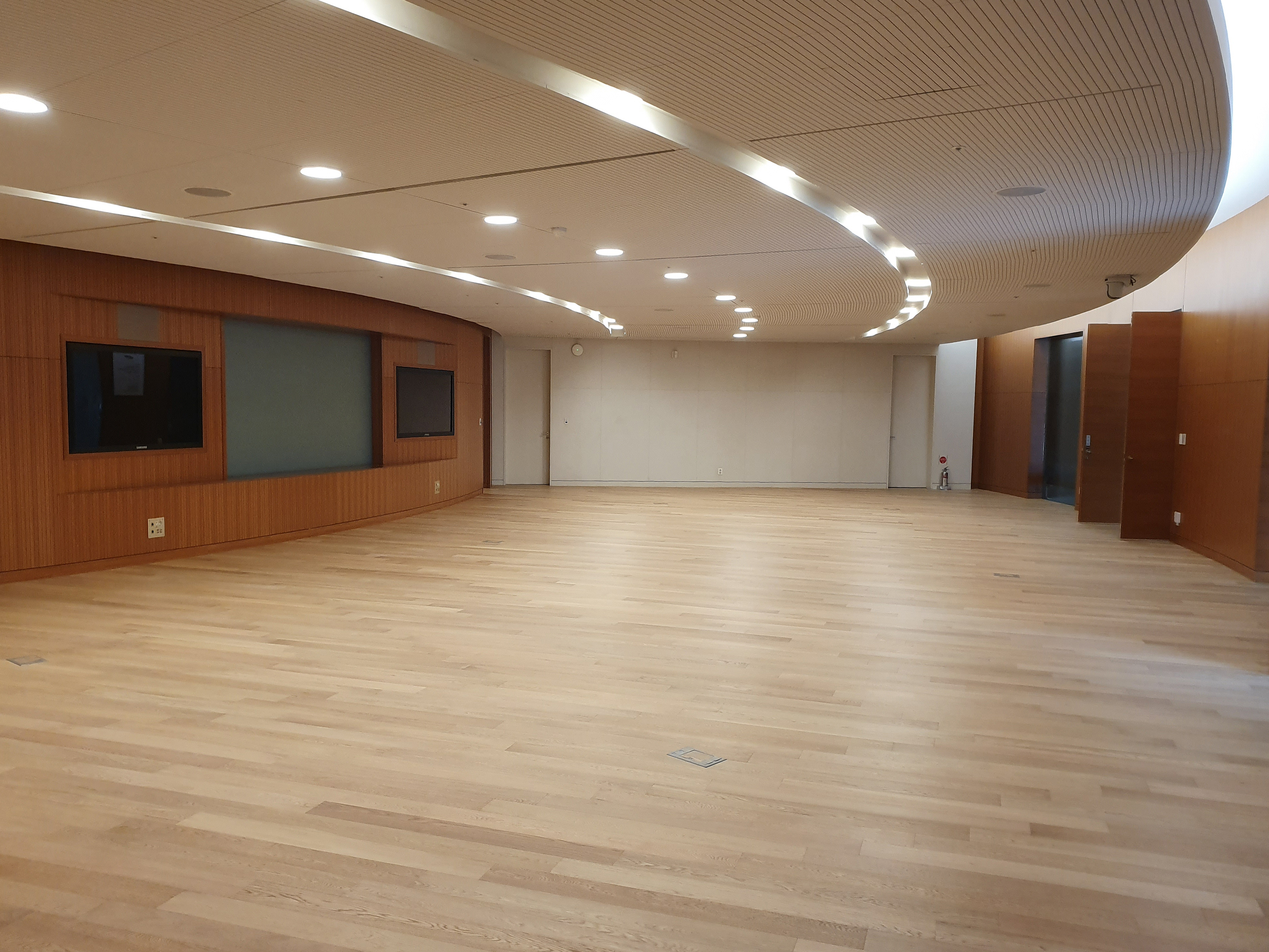 oak brush 10x125x1200-2.jpg