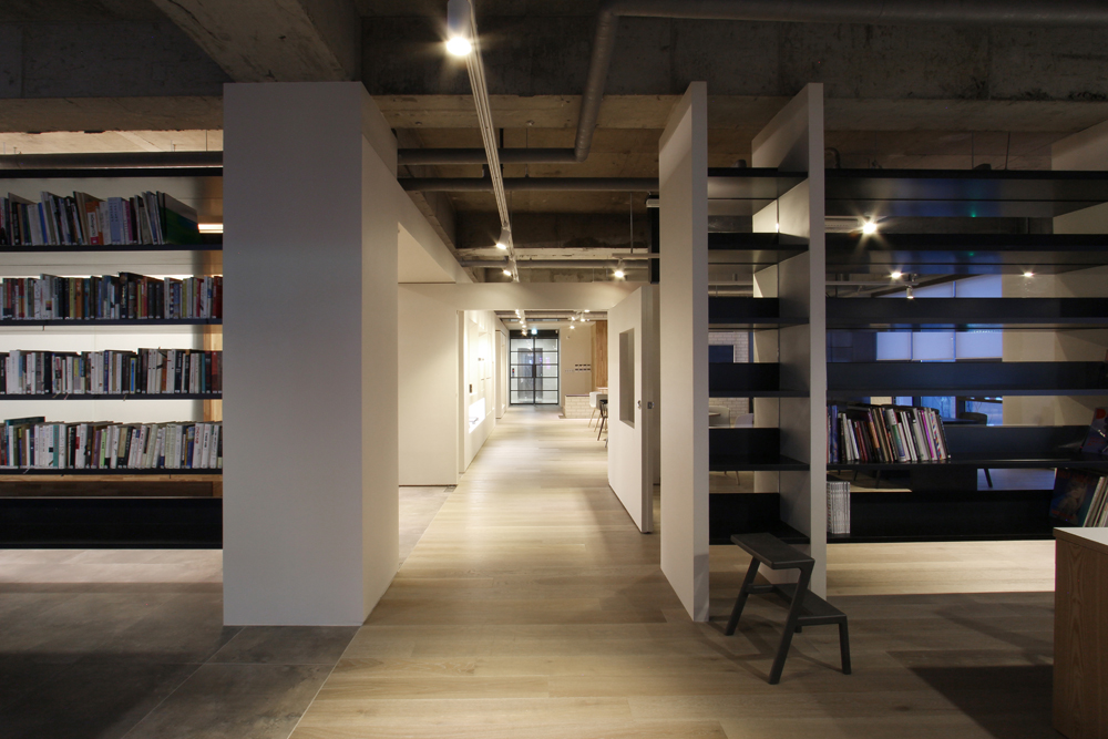 Oak Brush 14x190x1900.JPG