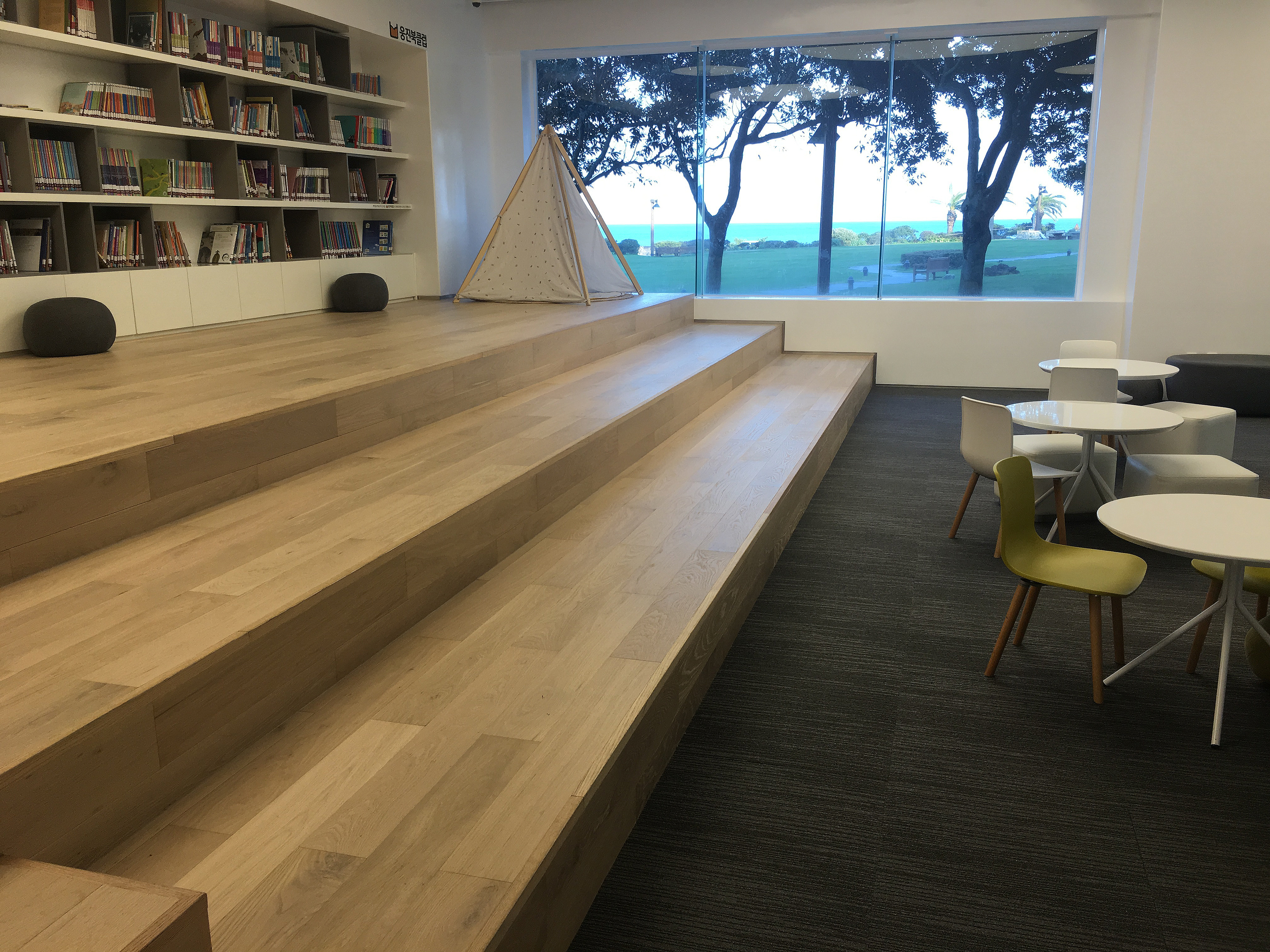 Oak Brush 12x125x900-2.JPG